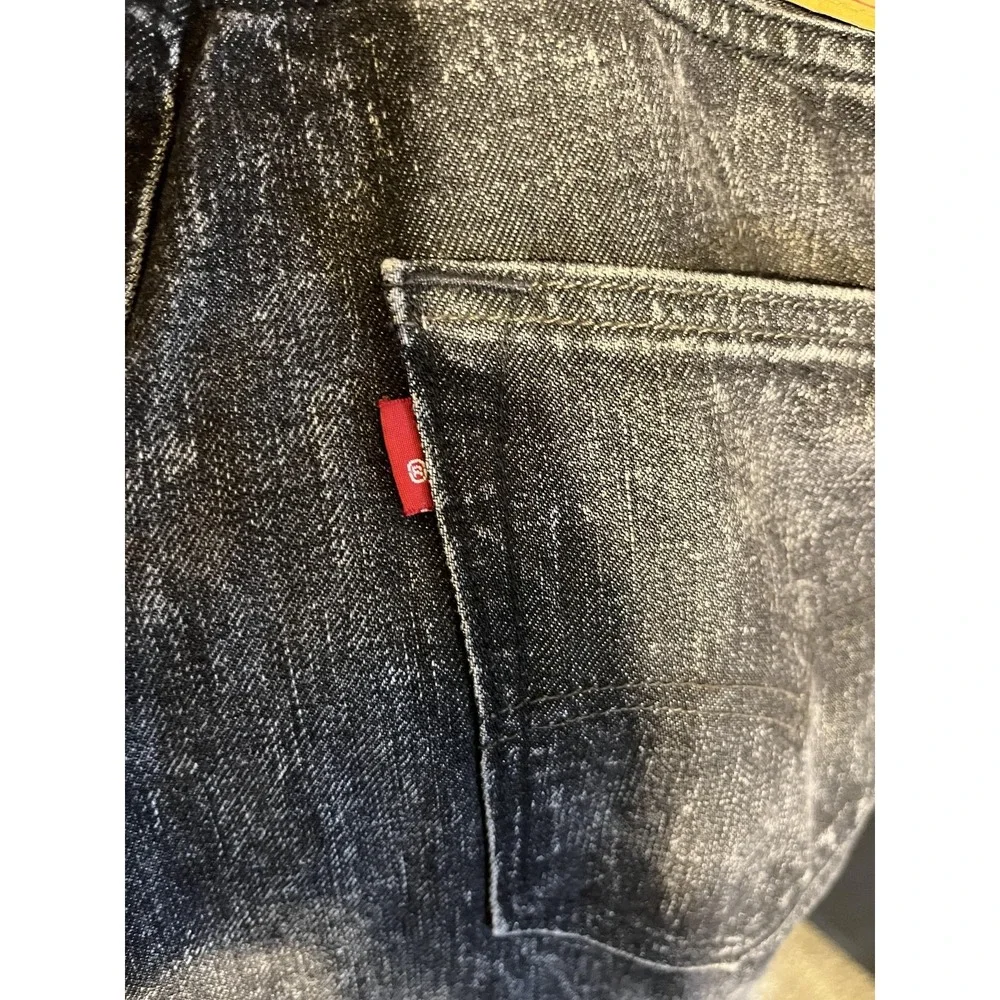 Levi's 501‎ Jeans Mens 32x32 Black Straight Leg Distressed Button Fly Denim